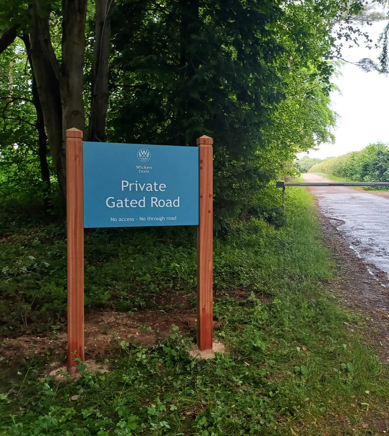 Soanes Signs of Norwich - Specialist Timber Signage - Work Example 57